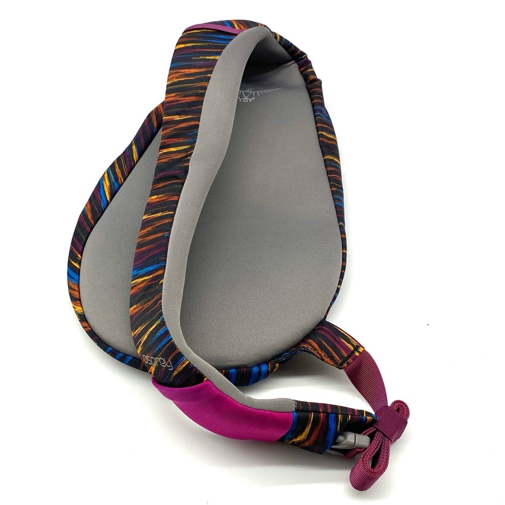 Osprey Colorful Magenta Pink Chest Crossbody Bag Daylite Sling Backpack Womens - Picture 3 of 6